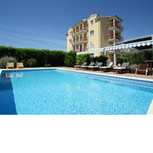 Apartment Mare-3