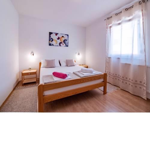 Apartment Marija near the Beach