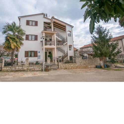 Apartment Marinela