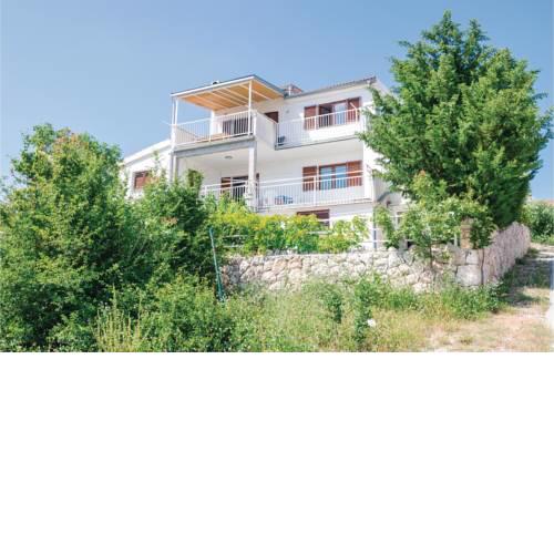 Apartment Maslenica with Sea View I