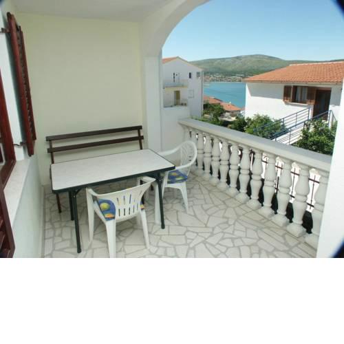 Apartment Mastrinka 2050a
