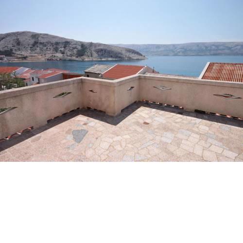 Apartment Metajna 6351a