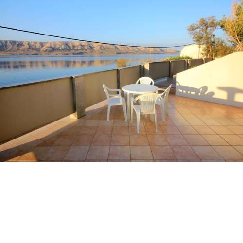 Apartment Metajna 6425d