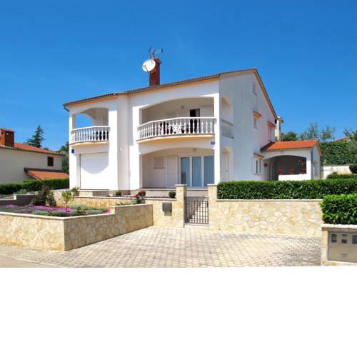 Apartment Mira (PRC133)