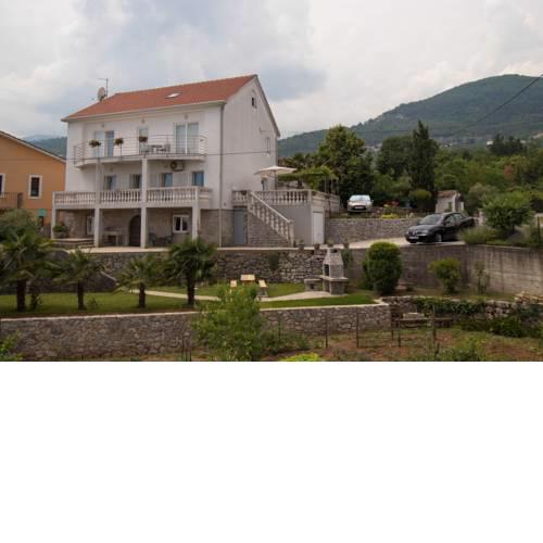 Apartment Mladen