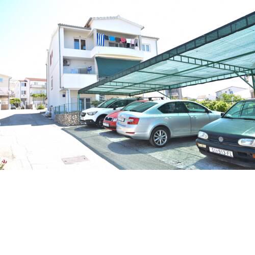 Apartment Mladen