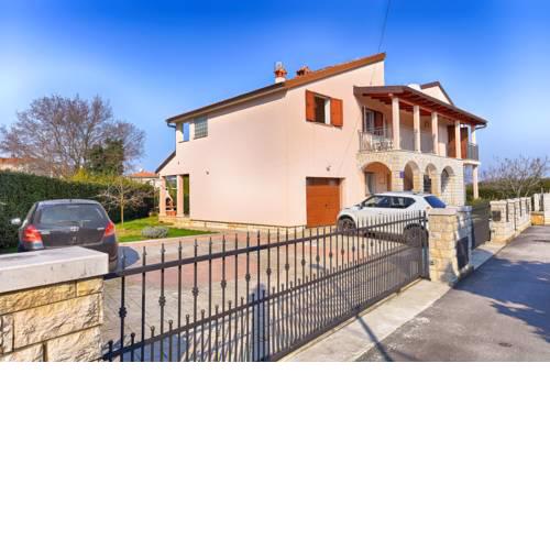 Apartment Monfiorenzo 1551