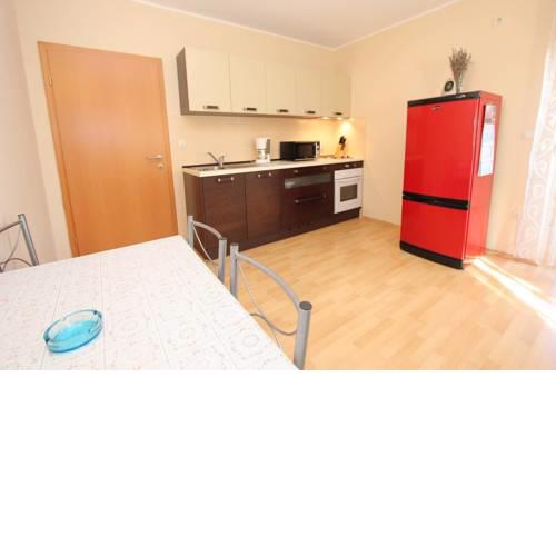 Apartment Mores
