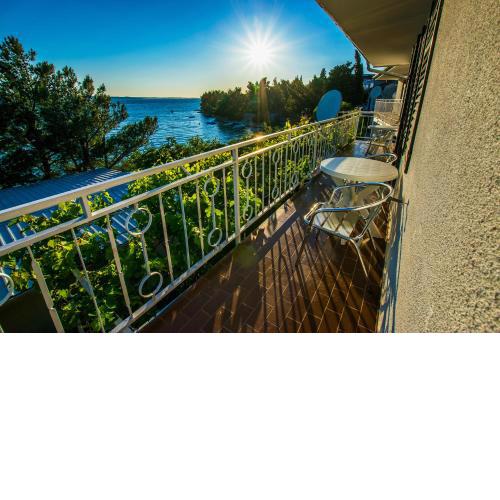 Apartment Nata with beautiful sea view