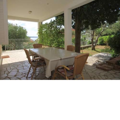 Apartment Nerezine 2518b