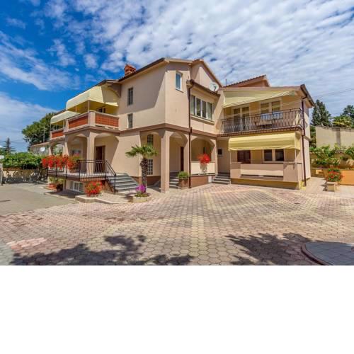 Apartment NEVIA