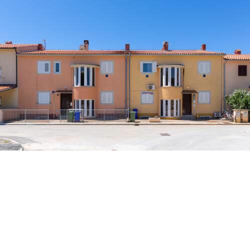 Apartment Nika 2002