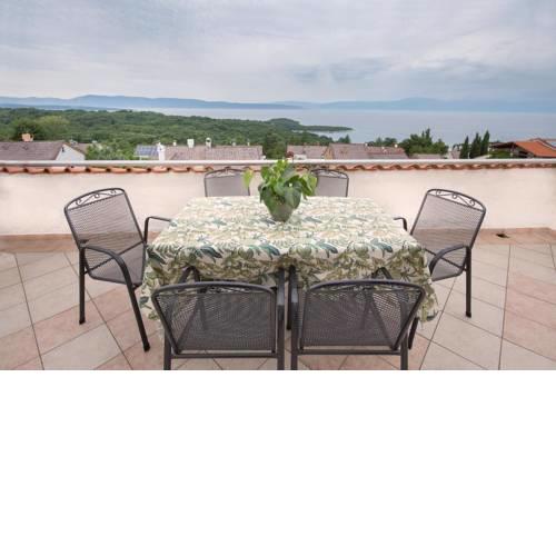 Apartment Njivice 5427b