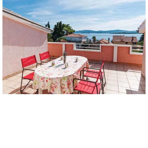 Apartment Obala Kralja Tomislava III