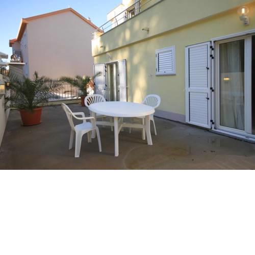 Apartment Okrug Gornji 10401b