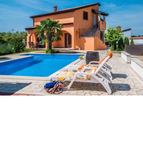 Apartment Oliva with swimming pool
