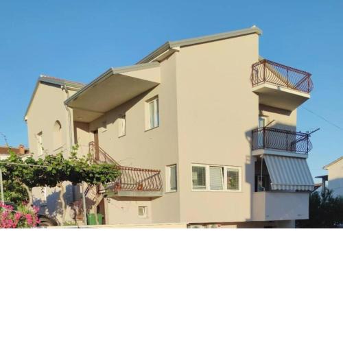 Apartment Oliva