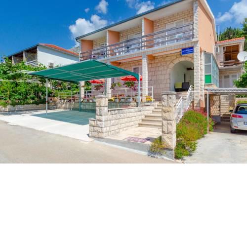 Apartments with a parking space Orebic, Peljesac - 12041