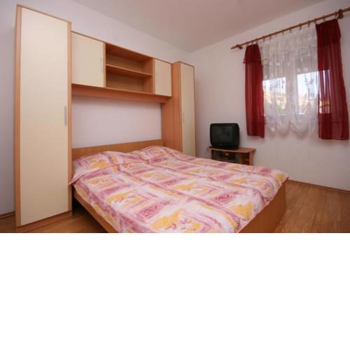 Apartment Pag 6412c