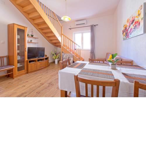 Apartment Paradiso