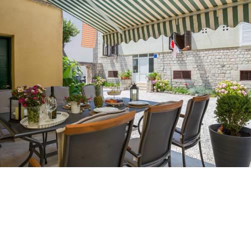 Apartment Pere