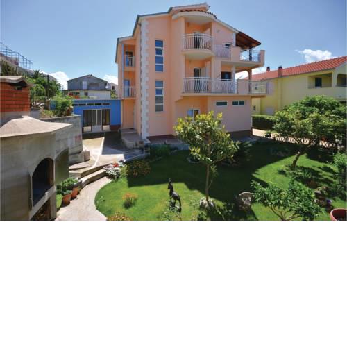 Apartment Podstrana with Sea View VI