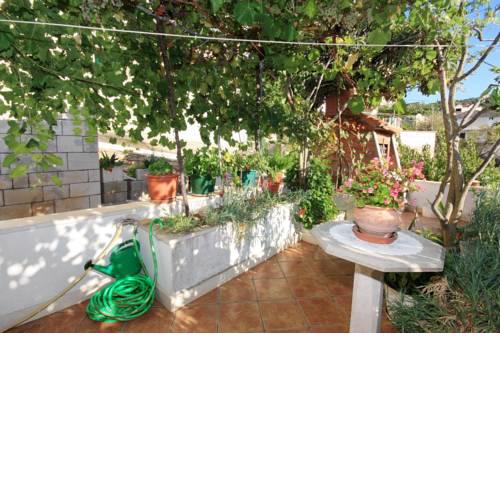 Apartment Povlja 5644a