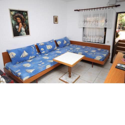 Apartment Povljana 227d