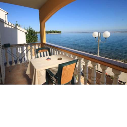 Apartment Preko 8384a