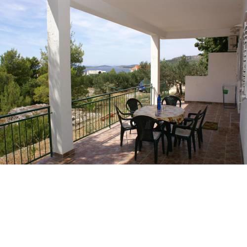 Apartment Primosten 4268a