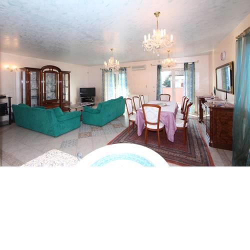 Apartment Provena