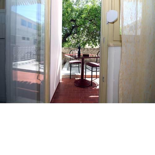 Apartment Put Jazine - 2