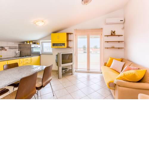 Apartment Raki