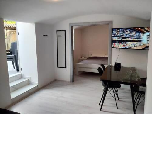 Apartment REA