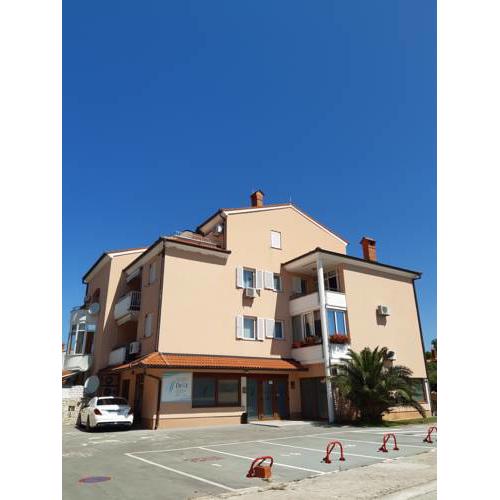 Apartment Riva Medulin