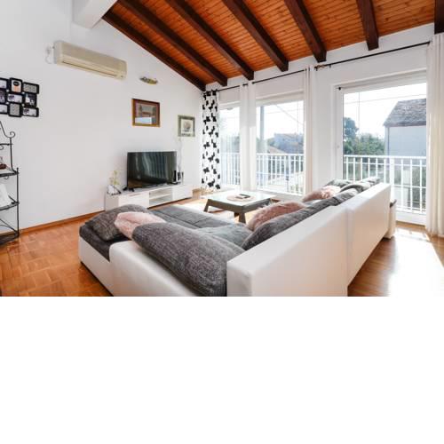 Apartment Roko Superior