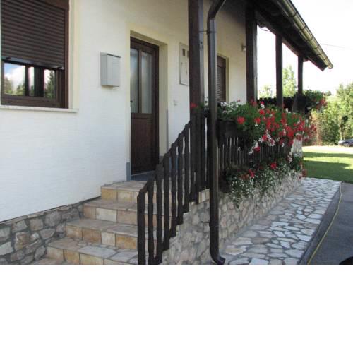 Apartment & Rooms Luketic