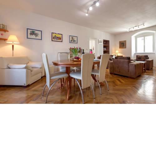 Apartment See Everlasting Split