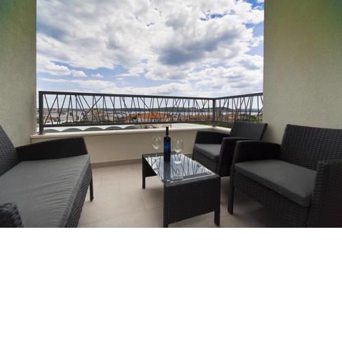 Apartment Seget Donji 17869b