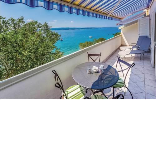 Apartment Selce with Sea View 04