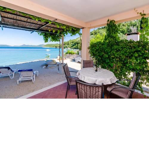 Apartment Sladjenovici 9012a