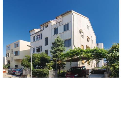 Apartment Split IX