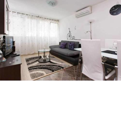 Apartment STANIĆ - "Home away from home"