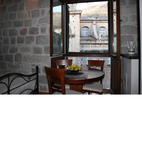 Apartment Talir
