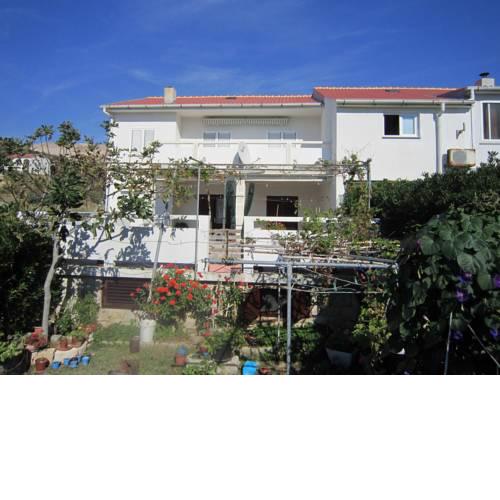Lovely Apartment in Pag Dalmatia, Croatia