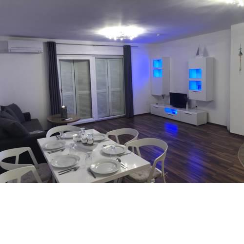 Apartment Three Lions