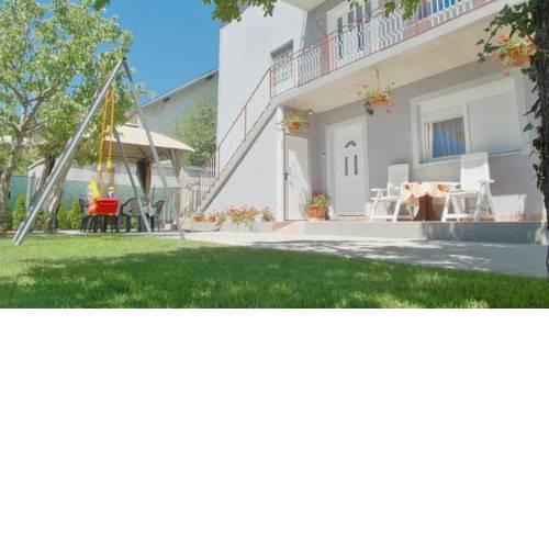 Apartment Tina Gračac
