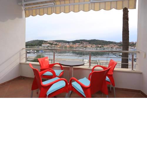 Apartment Trogir 16211b