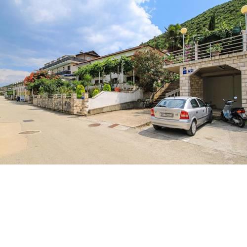 Apartment Trpanj 16004a