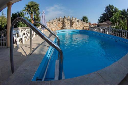 Apartment UVO 1 with shared pool